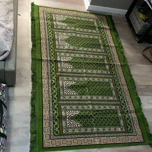 5 person prayer rug